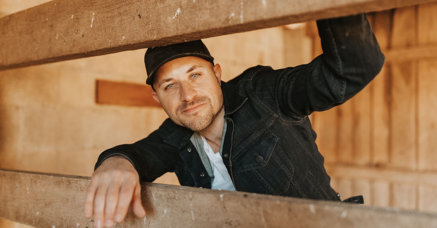 Millikin Alum Eric Burgett ’12 to Release New EP “Hey Maker” Millikin University